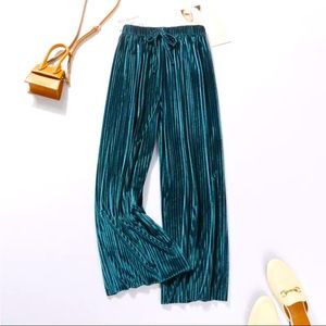 Pleated Pants (Peacock)